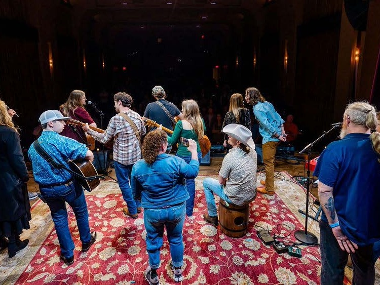 Ensemble performing in the round at Franklin Theatre