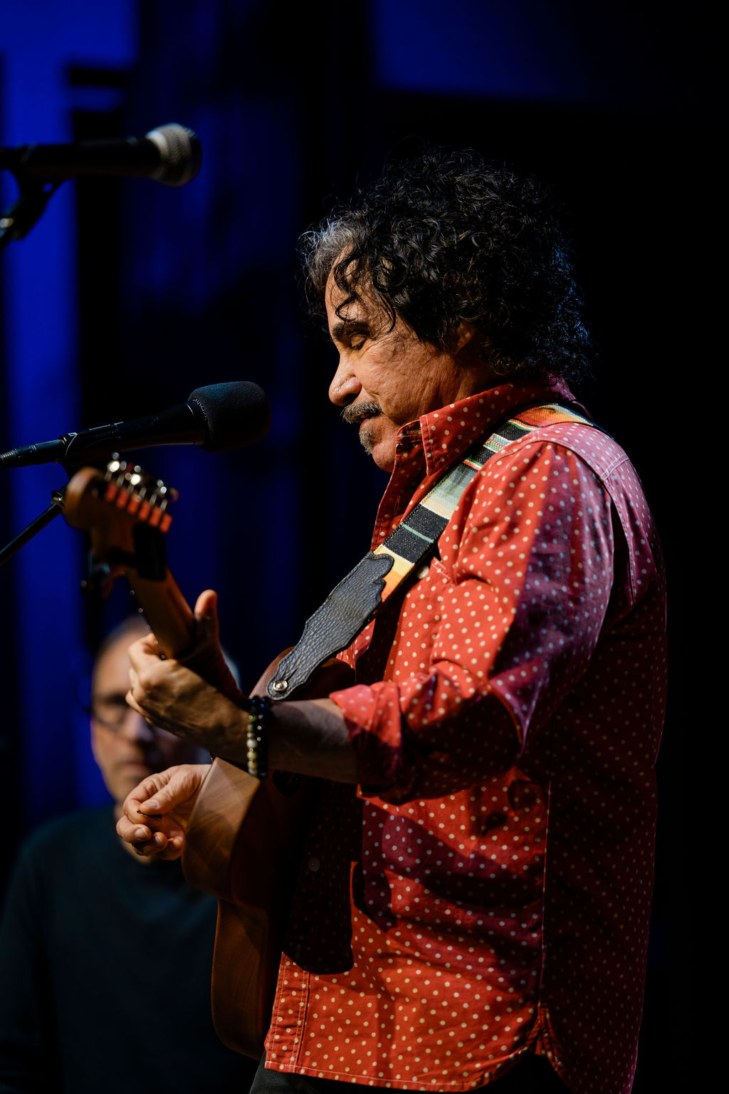 John Oates performing on the Franklin Theatre stage, 2025